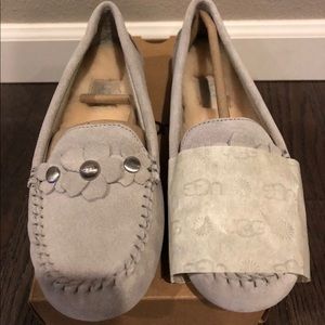 SALE UGG Lizzy Poppy shoes loafers sz 5 NEW